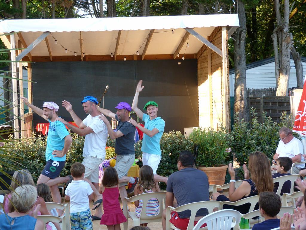 Camping La Maurie Foulerot ภายนอก รูปภาพ