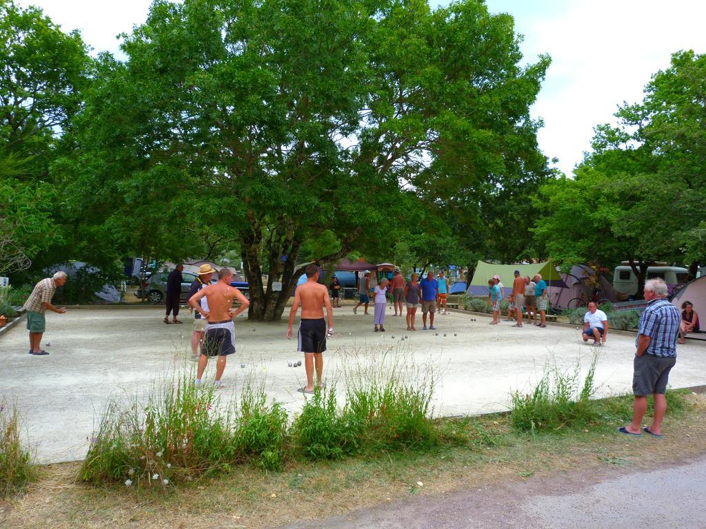 Camping La Maurie Foulerot ภายนอก รูปภาพ